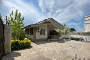 ویلا همراه با شاه نشین با سندتک برگ