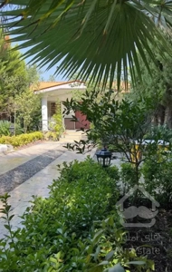 ویلاباغ سرسبز250زمین/130بنا/2خواب/شهرک کوروش