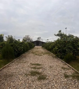 خانه باغ واقع در ساری کیلومتر ۶ روستای صفراباد