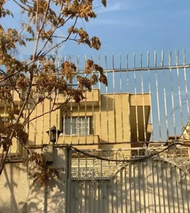 ویلا ۸۰۰ متر زمین ۱۲۰۰ متر بنا