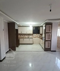 فروش طبقه اول 3خواب 115متری