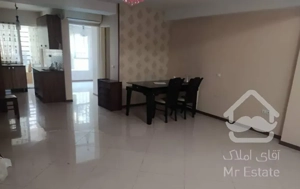 آپارتمان تک واحدی بسیارتمیزهمکف تراس روبه حیاط