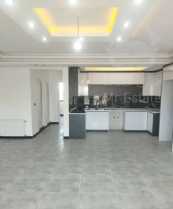 رهن طبقه اول نوساز ۹۰ متر جاده لاهیجان