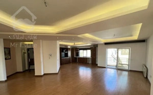 آپارتمان ۱۳۰ متری/دو خواب/ولیعصر