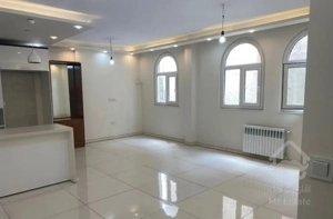 آپارتمان خوش نقشه/۷۵ متری/پارکینگ و انباری/نارمک