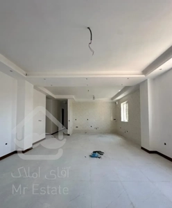 فروش  ۱۰۰ متری نوساز مرکز شهر،طبقات بالا بدون مشرف