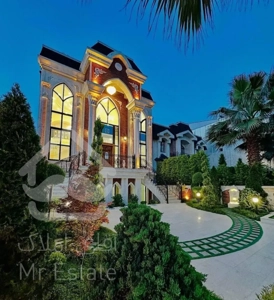 کاخ ویلا استخردار 700 متری/با آسانسور 4خوابه