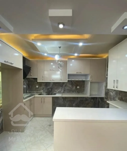 ۱۱۰ متر / دو خواب / طبقه همکف / با پارکینگ انباری