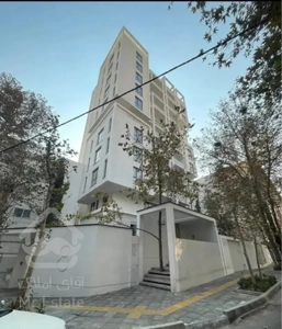 رهن خانه در برج باغ در قلهک با فول امکانات