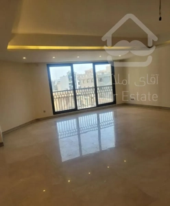 آپارتمان ۱۴۰ متر سه خواب نوساز