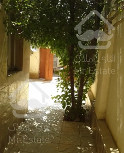 آپارتمان نوساز ویلایی ،