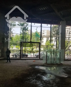 اجاره تجاری ۳۲۰ متر بر ولی عصر