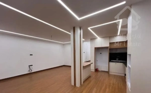 واحد ۸۳ متری بر اصلی خیابان خرمشهر (فول بازسازی)