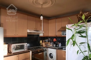 ۱۰۰ متری تک‌واحدی ۳ نبش