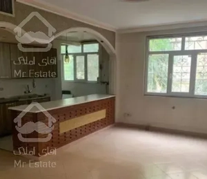 ۸۲ متر دو خواب مشرف به پارک