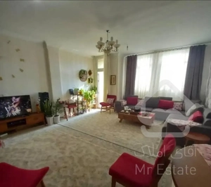 ۶۳متر طبقه اول با پارکینگ سالن پرده خور