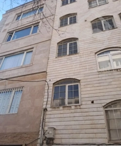 آپارتمان ۵۸متری ۲خوابه بعلت مهاجرت