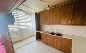 حاشیه وکیل ابادنزدیک مترو۷۶مترآسانسورزیرقیمت منطقه