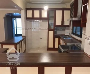 اپارتمان ۱۵۰متری ۳خواب لوکیشن بینظر