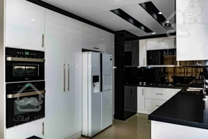 ۱۵۷ متر نوساز برج تریتیوم ویودریاچه