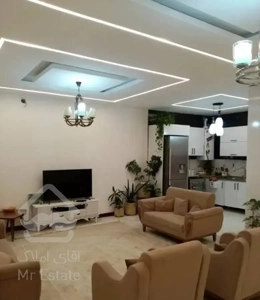 منزل ویلایی دوطبقه درب از ساختمان خ آلاله ۲۵۰متری