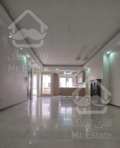 ۱۳۰متر/خوش نقشه/روبه آفتاب/فول امکانات