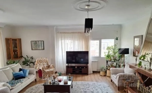 فروش آپارتمان ۱۶۰ متری ۴ خوابه در بلوار کشاورز