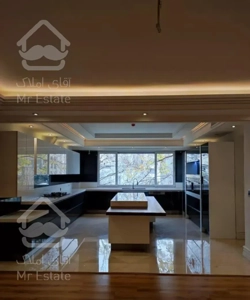 اپارتمان نوساز ۳۲۰ متری در ولنجک