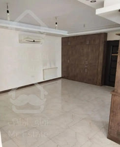 ۹۰ متر / بهار شیراز / زیر ۶ سال