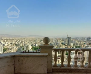 فروش آپارتمان ۲۵۰ متری درنیاوران تراس و ویو