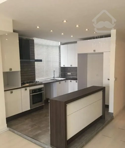 ۱۲۰ متری / بازسازی شده شیک / مستغلاتی