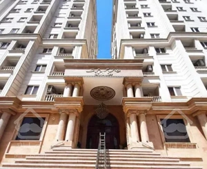 چشم انداز رشته کوه البرز*برج مجلل بام پونک*۱۰۴متر