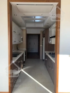 ۱۶۲ متر، فرمانیه،غرق در نور