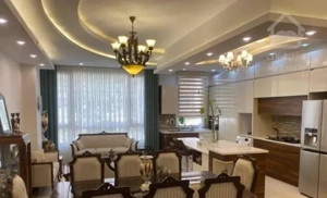 ۹۵متر ۲خواب فول امکانات/روبه آفتاب/سالن پرده خور