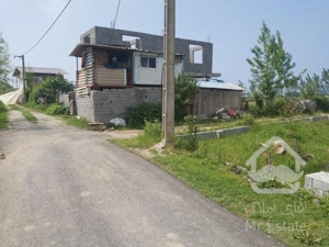 زمین با موقعیت عالی