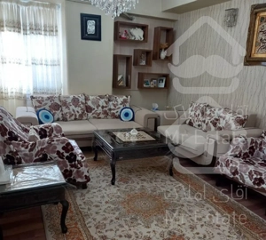 آپارتمان  در مجتمع ستارخان  نصف راه