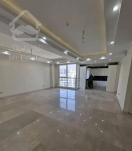 آپارتمان ۲۱۰متری  سه خوابه فرمانیه شرقی