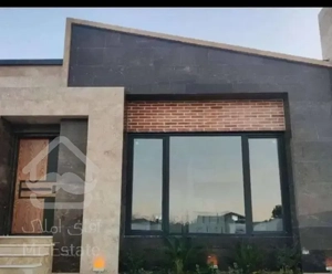 ویلا‌ نمای خاص پسند/سند تک برگ