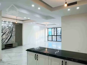 ۱۴۰متری مدرن برای افراد خاص