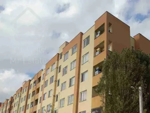 فروش یک واحد آپارتمان در حد خام در فاز ۹ پردیس لوکیشن عالی