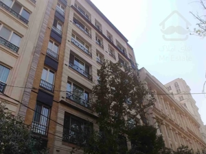 240 متر 3 خواب هروی قیمت باورنکردنی حتما تماس بگیرید