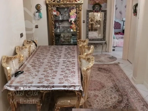 74متر 8واحدی طبقه 3 فاقد اسانسور و پارکینگ