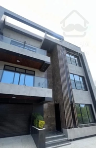 ۱۳۵متر ۳خواب فول  شهرآرا کیا تک واحدی