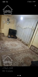 متراژ خانه 72متر هست که دارای حیاط خلوت میباشد