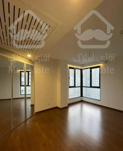 آپارتمان/۱۲۰ متر / کلید نخورده / کوهک