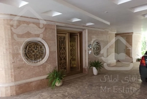 ویلا مجلل تریپلکس با آسانسور خ ساری