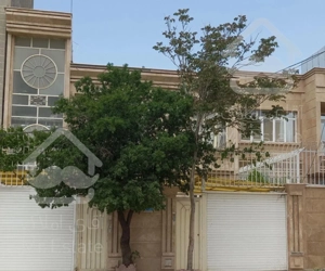 ویلایی ۱۳۰ متر زیربنا یک طبقه ازدوطبقه