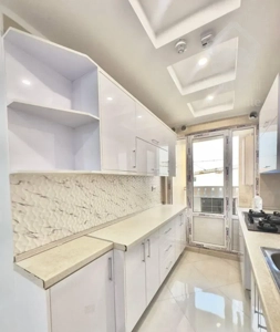 ۸۲ متر دو خواب رو به افتاب