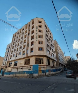 ۵۰ متر، یک خواب، مجتمع مجلل رونیکا پالاس