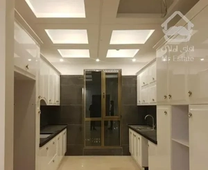 175 متر درب مستقل